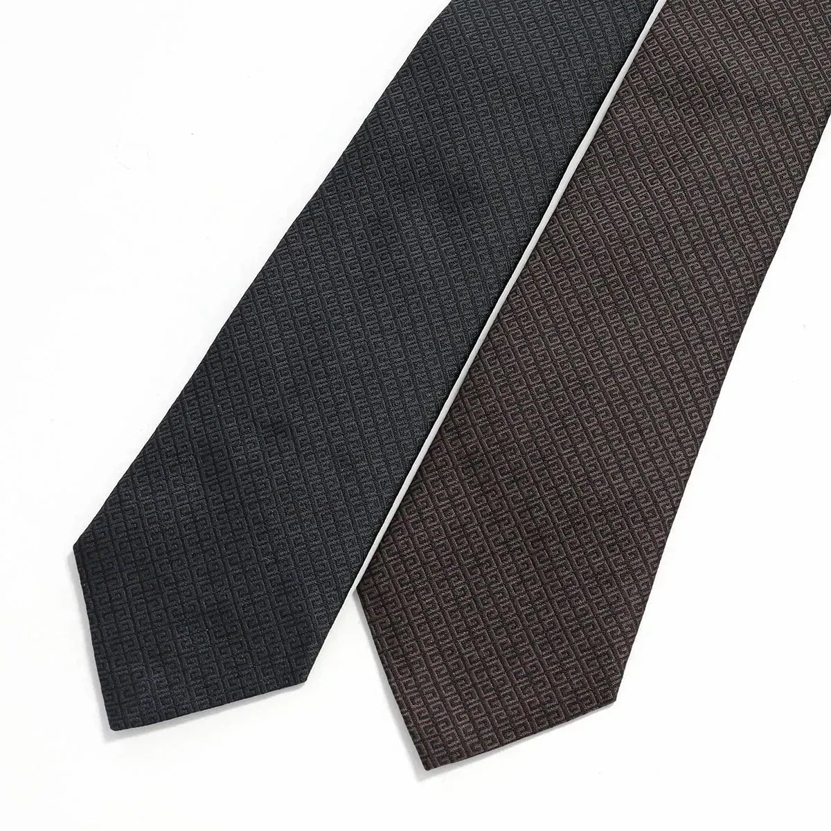 GIVENCHY ジバンシィ ネクタイ J5864 メンズ シルクタイ レギュラータイ ジャガード 4Gエンブレム ロゴ カラー2色