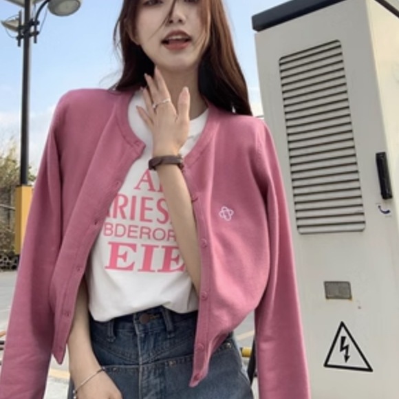 トップス Tシャツ カットソー カーディガン 白トップス ショート ショート丈 袖あり かわいい 大人可愛い きれいめ シンプル カジュアル 大人 上品 おしゃれ お洒落 かっこいい レトロ 大人女子