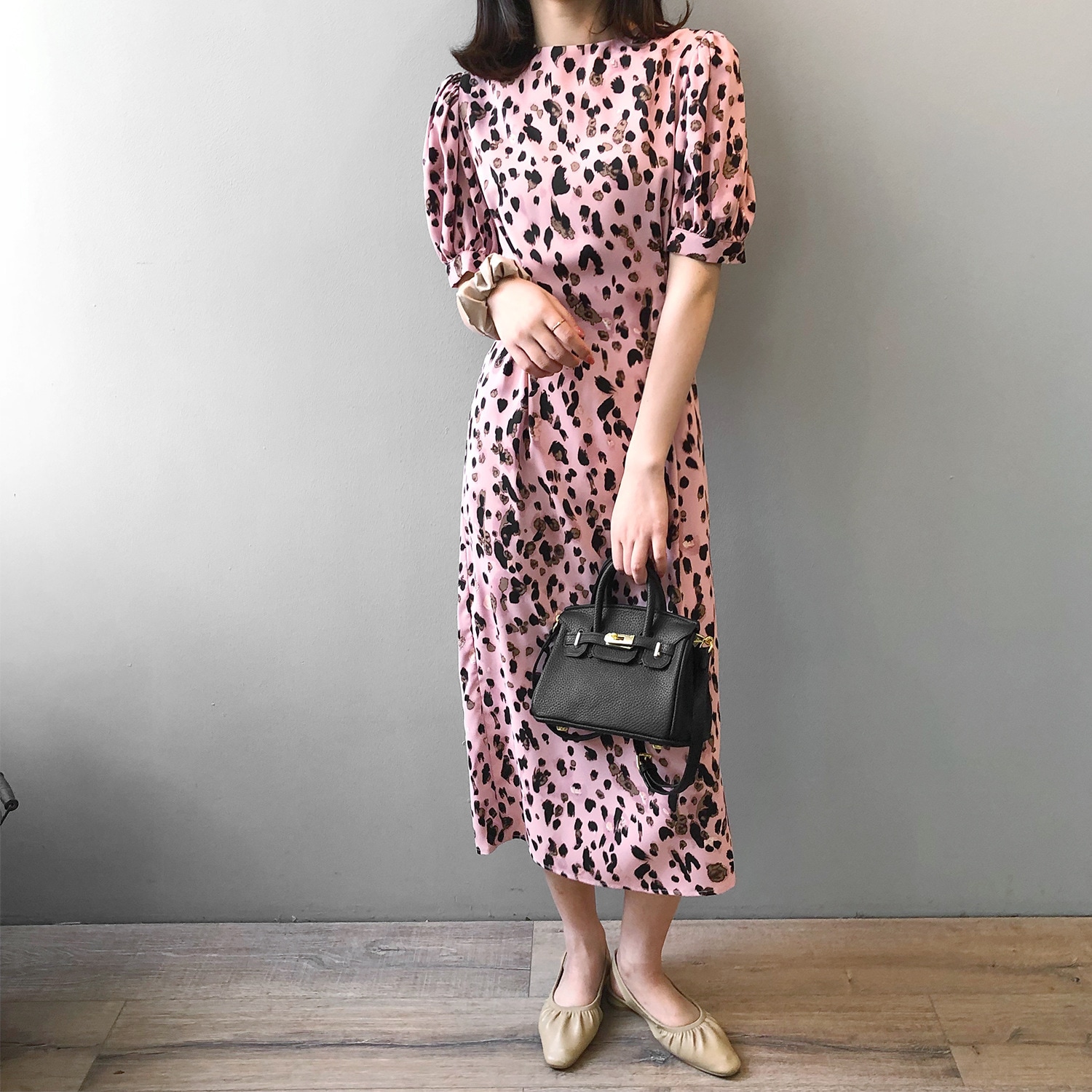 レディース ワンピース フレア ロング 5分袖 パフスリーブ クルーネック スリム 細身 ストレート Iライン リボン ウエストマーク ウエストリボン 薄手 大人可愛い おしゃれ かっこいい