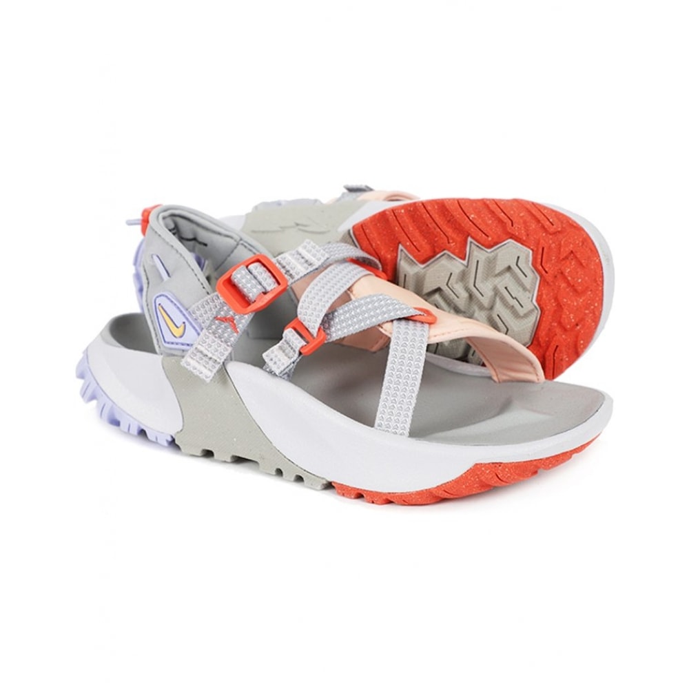 ナイキサンダル W オニオンタ 7,542円