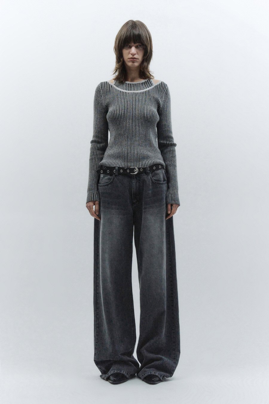 【INSILENCE】 [CALIK] LOW-WAIST WIDE JEANS : ASH GREY
