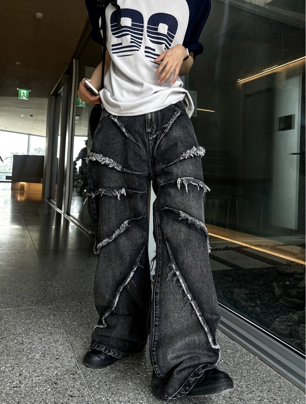 [COSYHARU公式] Tornado Frayed Wide Denim
