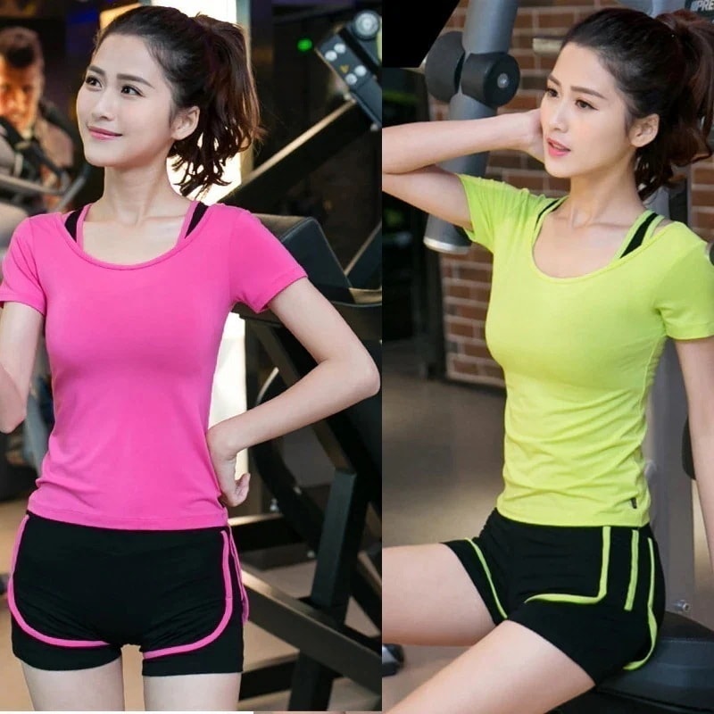 新作フィットネスヨガスーツ半袖ショーツスポーツブラベストモーダルヨガスーツ3点セット