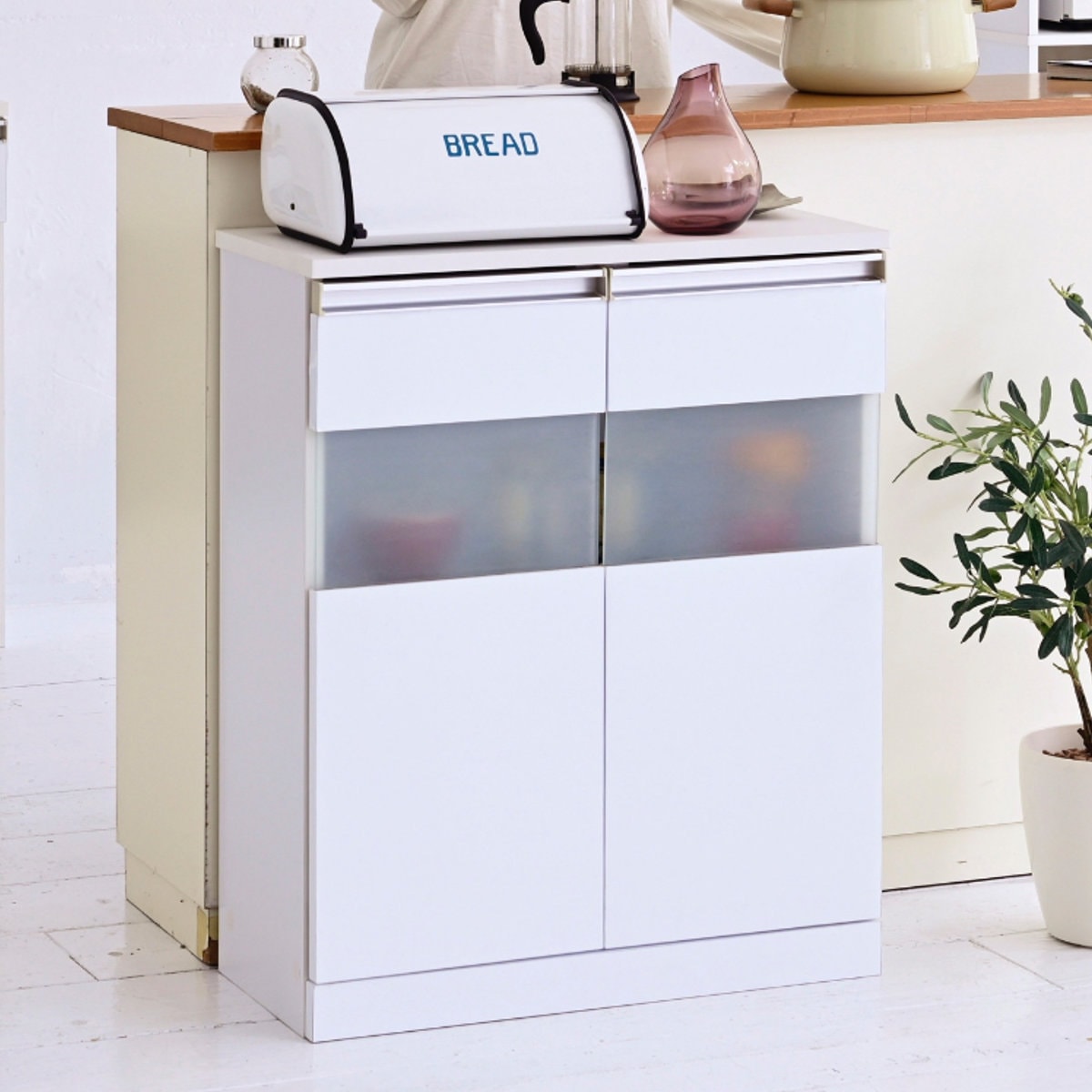 カウンター下収納 開き戸 キャビネット 鏡面前板 幅60cm カウンター下 収納 本棚 棚 リビング収納 間仕切り カウンター カップボード リビング 引き出し シンプル ホワイト