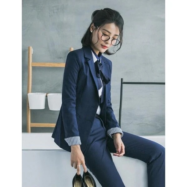 高級な質感スーツセットレディーススーツ2点セットアップ　キレイめ　シンプル　無地　OL通勤　長袖ジャケット+パンツ（スカート）オフィスフォーマル