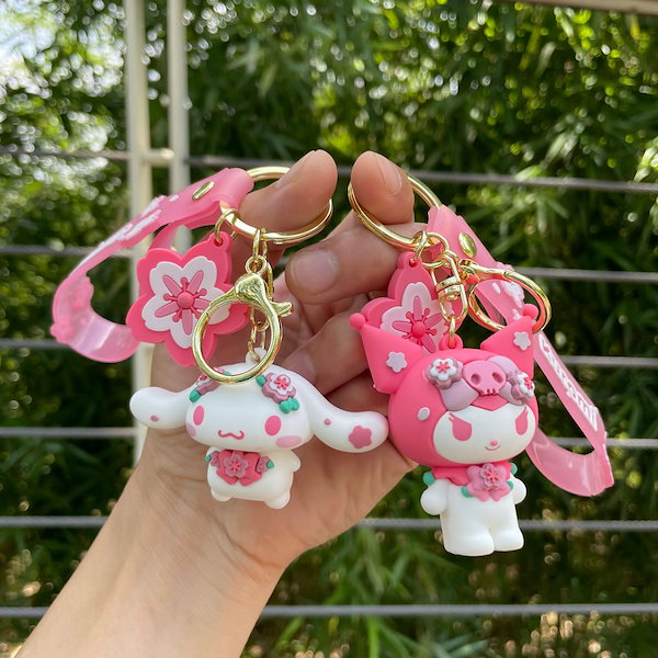 Qoo10] ピンクの桜人形シナモン犬キーホルダー飾り