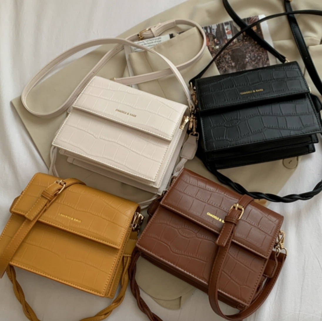 バッグ バック カバン かばん 鞄 bag レディースバッグ レディースバック かわいい 大人可愛い スクエアバック ミニバック クロコ風 ハンドバック ホワイト　イエロー ブラウン ブラック 韓国