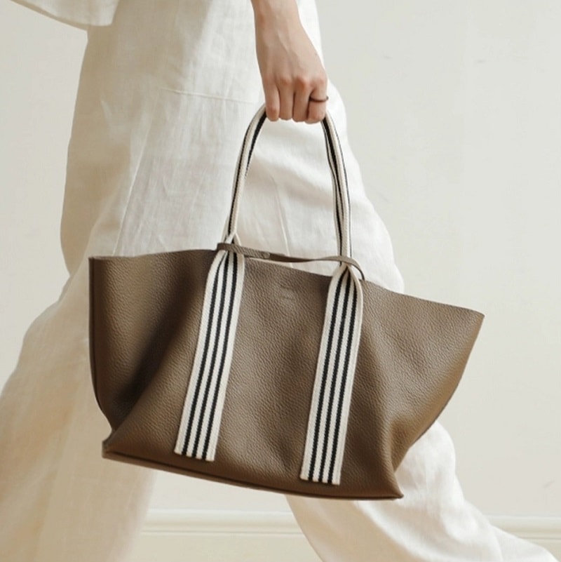 レデイースバッグカバントートバッグ2024夏新品大容量A4本革レザー通勤通学4カラー 7,661円