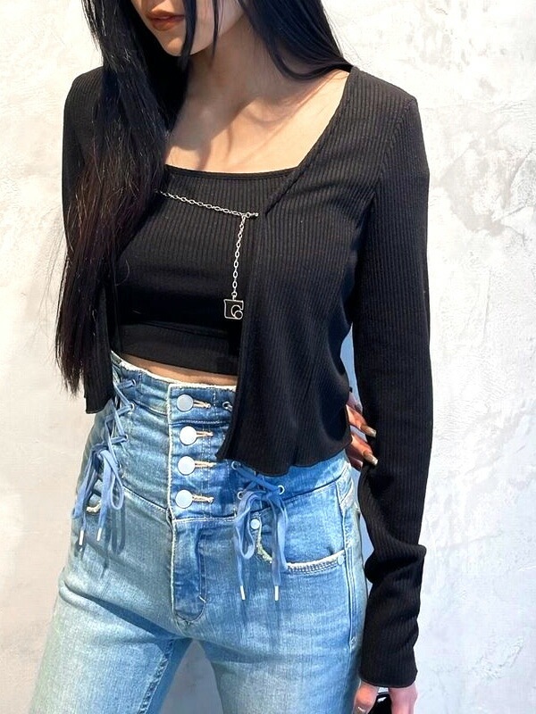 EMODA エモダ マークツイン セット キャミソール カーディガン ショート丈 キャミ インナー Eマーク チャーム カーディガン 2点SET 042422730201