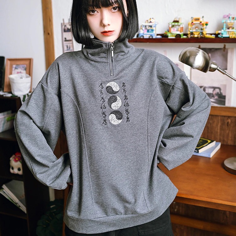 【快速出荷】ハーフジップパーカー レディース ハイネック チャイナ風トップス 太極刺繍 乾坤 プリント ハーフジップトレーナー スタンドカラー 灰色 グレー ゆったり
