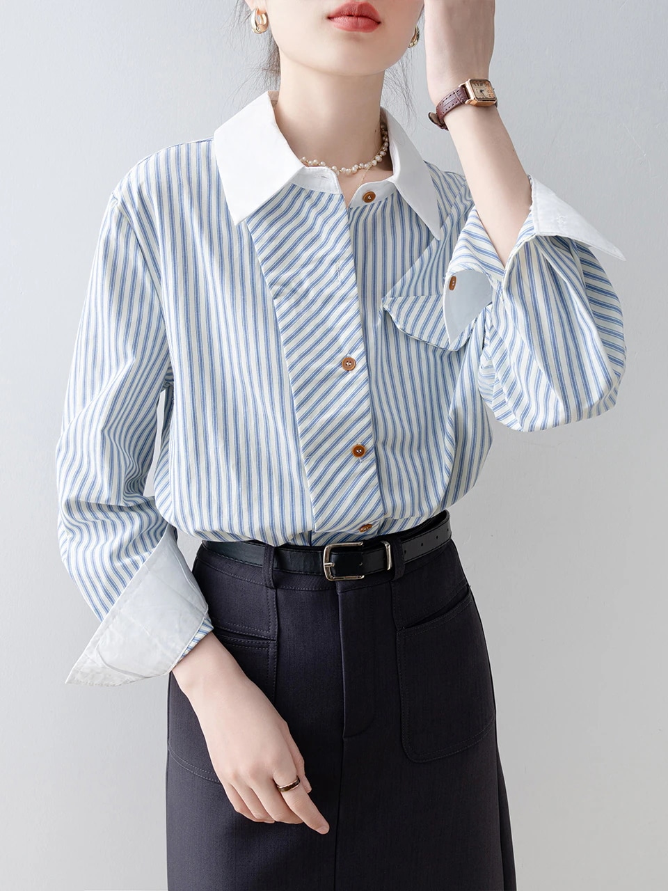【1点ご購入 で10点プレゼントいたします】シャツガール2025早春ゆったりストライプ長袖シャツレトロパッチワーク気品トップス 190,991円