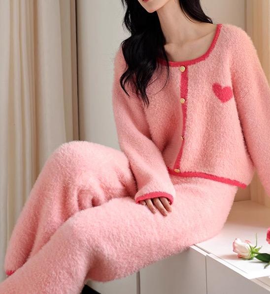 ルームウェア レディース パジャマ 部屋着 ガーリー 秋冬 長袖 ラウンドネック 裏起毛 ピンク ブラック