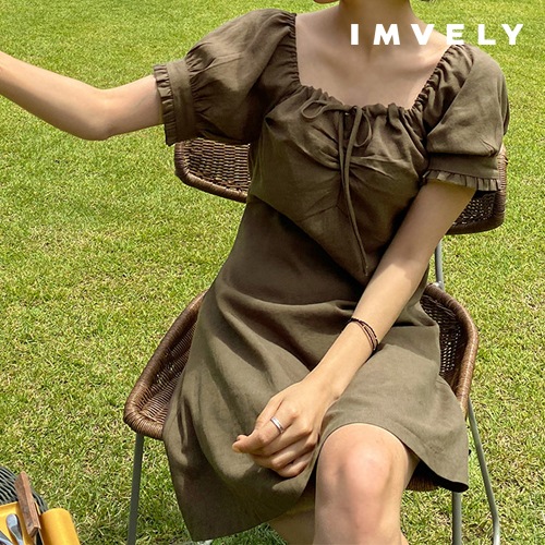 [IMVELY イムブリー公式] スクエアネックミニワンピース 韓国ファッション