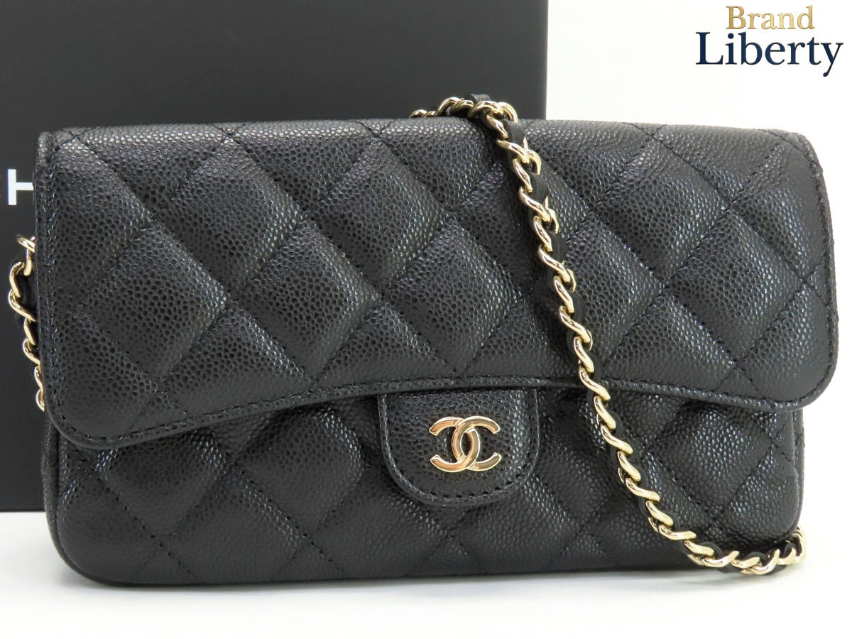 新品同様シャネルCHANELマトラッセキャビアスキンタイムレスクラシックフラップフォンケースチェーンショルダーバッグショルダーウォレットポーチポシェットブラックゴールド金具グレインドカーフスキンAP2