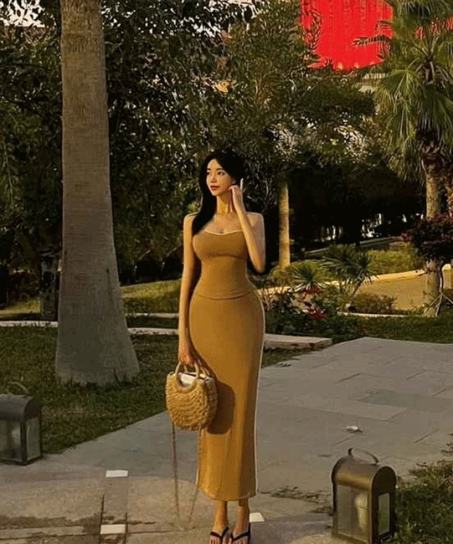 [フィットおすすめ/キャップ内蔵] ラブパー ハートネック チューブトップ ロングスカート SET (2 colors)