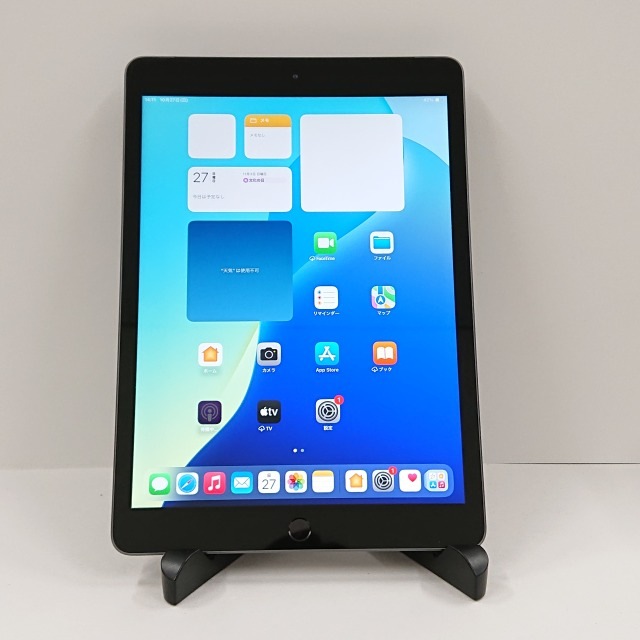 iPad 第8世代 Wi-Fi+Cellular 32GB au スペースグレイ 送料無料 本体 c08046 【中古】