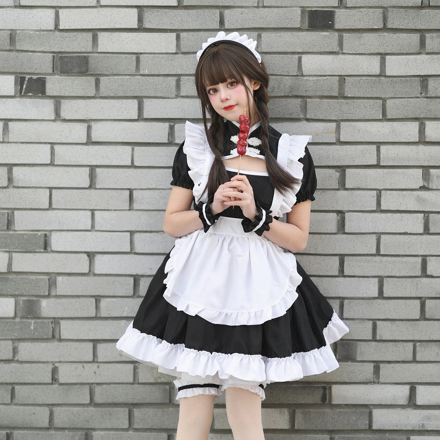 ロリータ黒と白のチョンサムメイドコスムコスプレパフォーマンス服プラスサイズメイドコスム