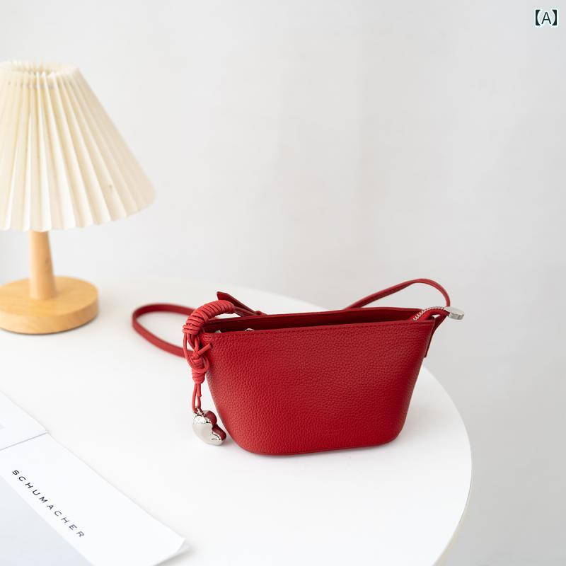 レディース　バッグ　カジュアル ホット ミニ 精巧 小さい バッグ 女性用 2025 明るい 色の ファッション ショルダーバッグ シンプル メッセンジャーバッグ