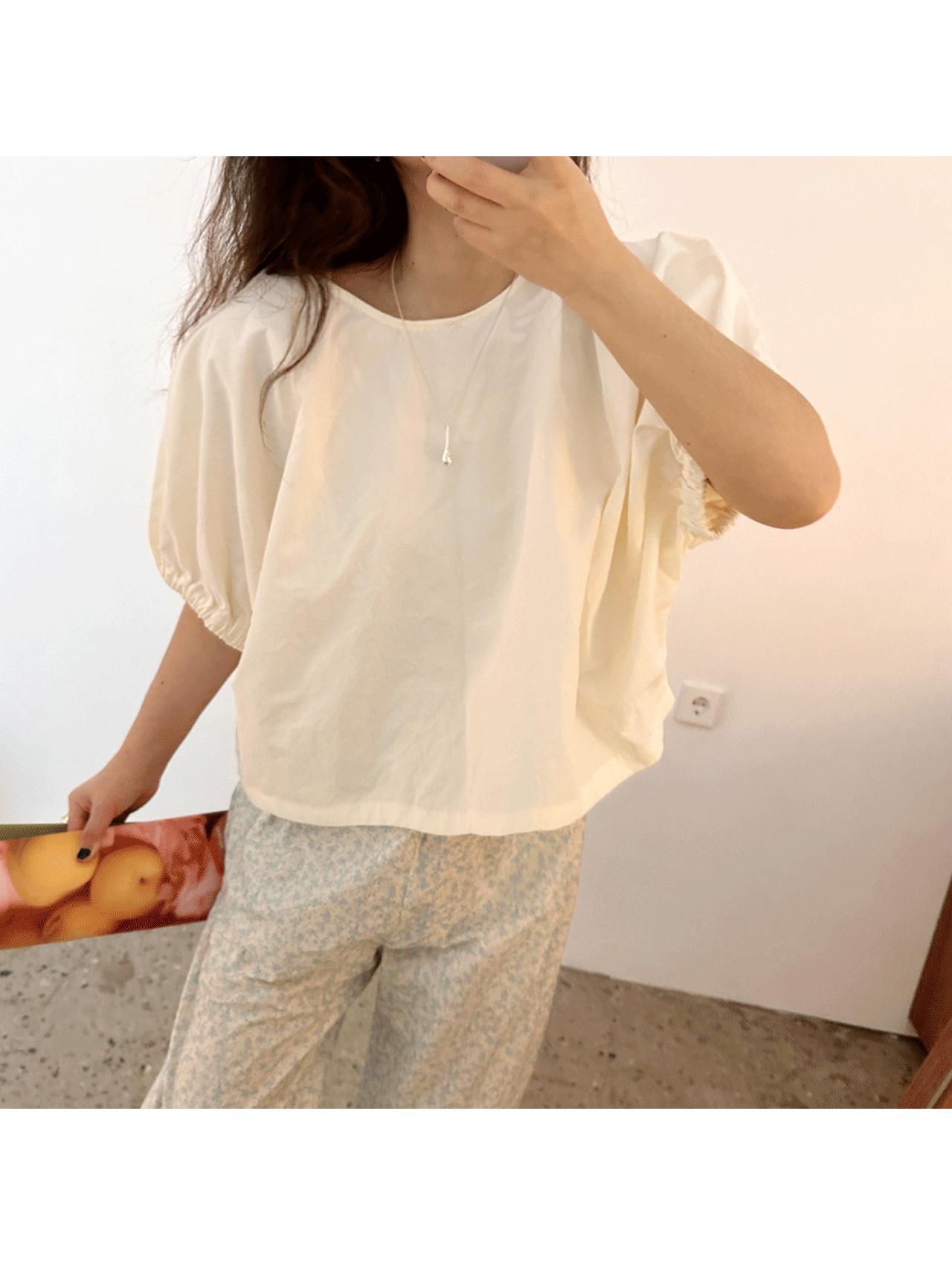 バック オープン リボン ボリューム ブラウス