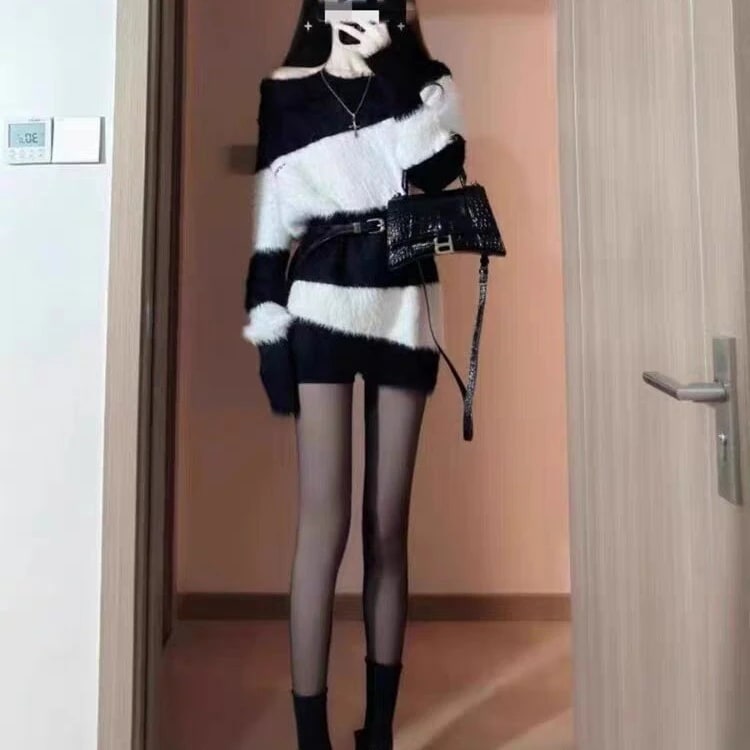 ハイエンドのカスタマイズ-秋と冬の小さなティースタイルの衣装ストライプソフトセーター黒のショートパンツ純粋な欲望湯たんぽ女性のためのツーピーススーツ 5,458円