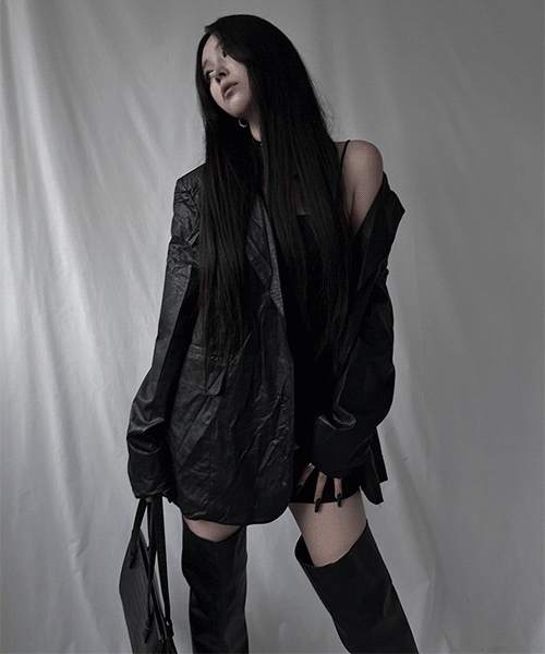 crack overfit leather jacket