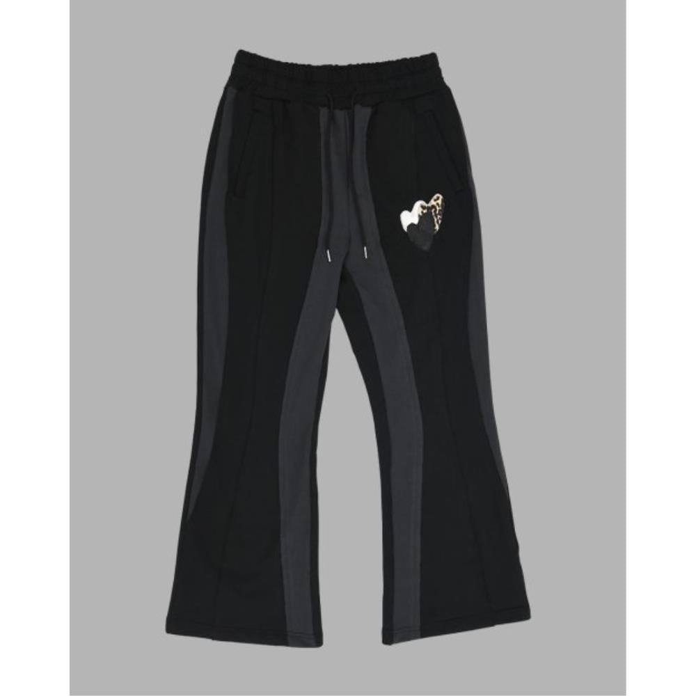 THE MUSEUM VISITOR LEATHER PATCH SWEAT PANTSBLACK 07961