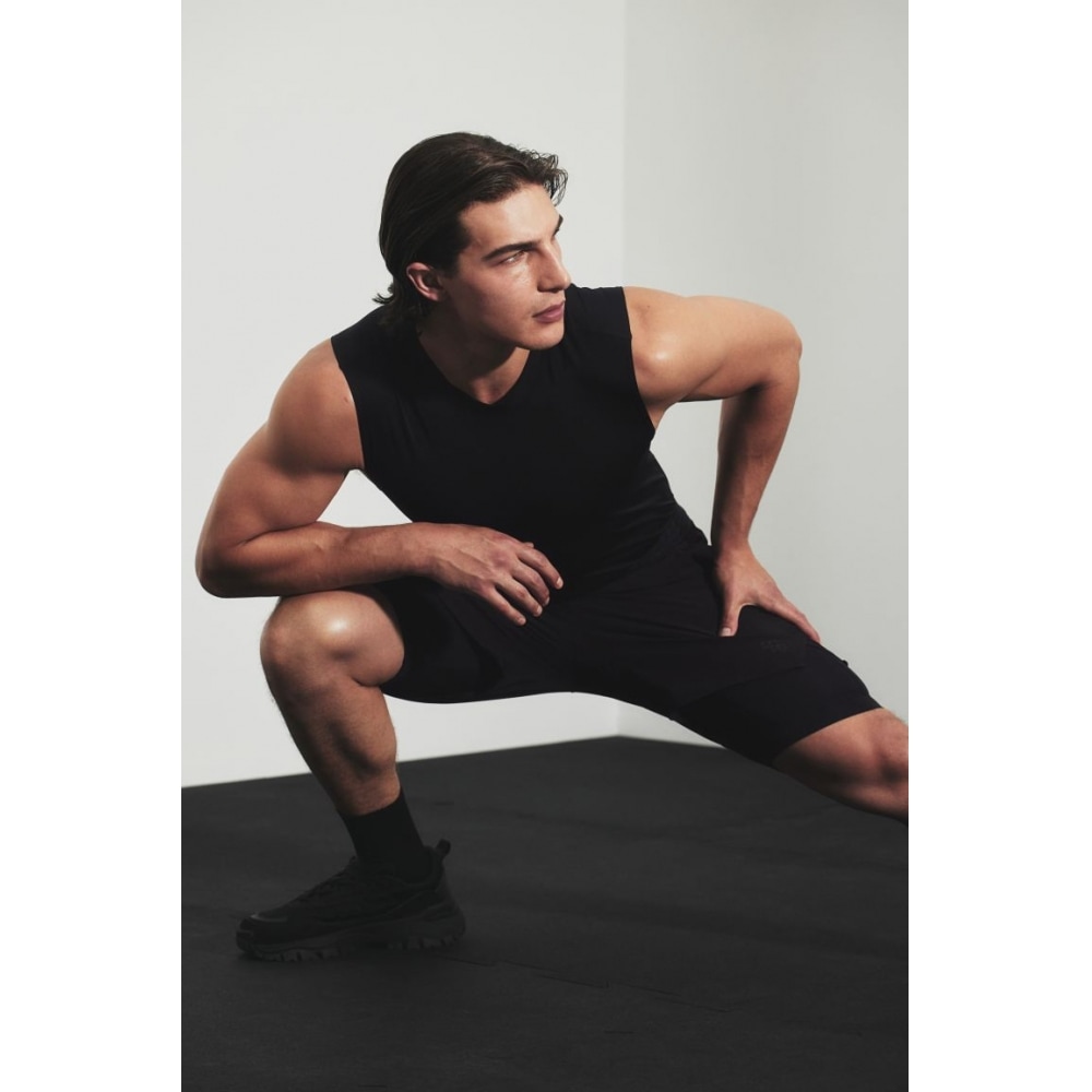 H&M ドライムーブ 2 in 1 4ウェイストレッチスポーツショーツブラック