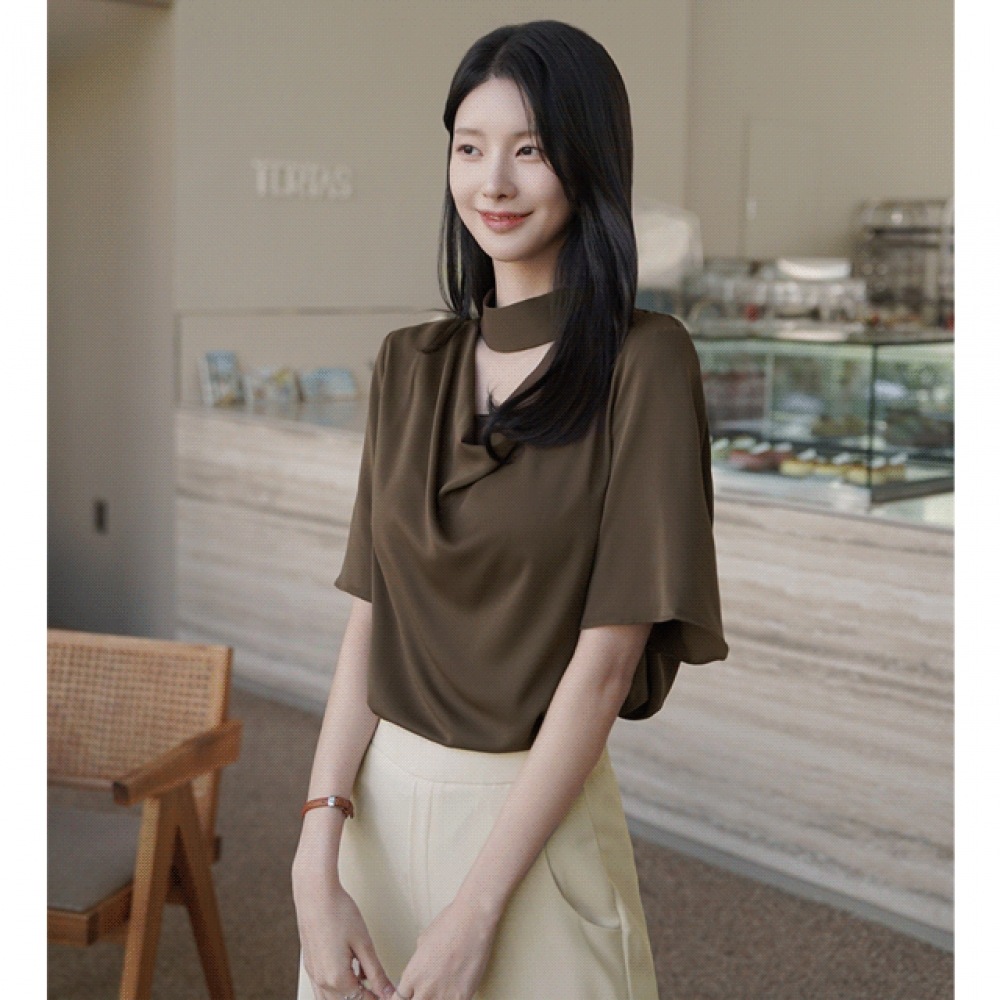 クリック＆ファニーパインウィングスドレープブラウス