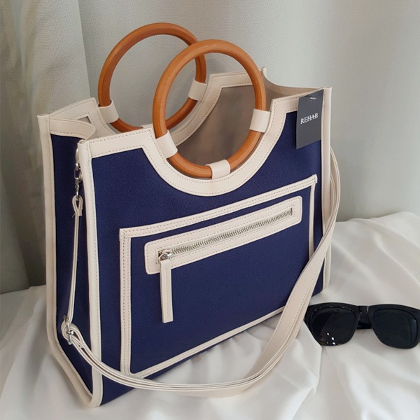 合成革とキャンバースの配色が新鮮なウットハンドルのトートバッグフランキャンバスバック