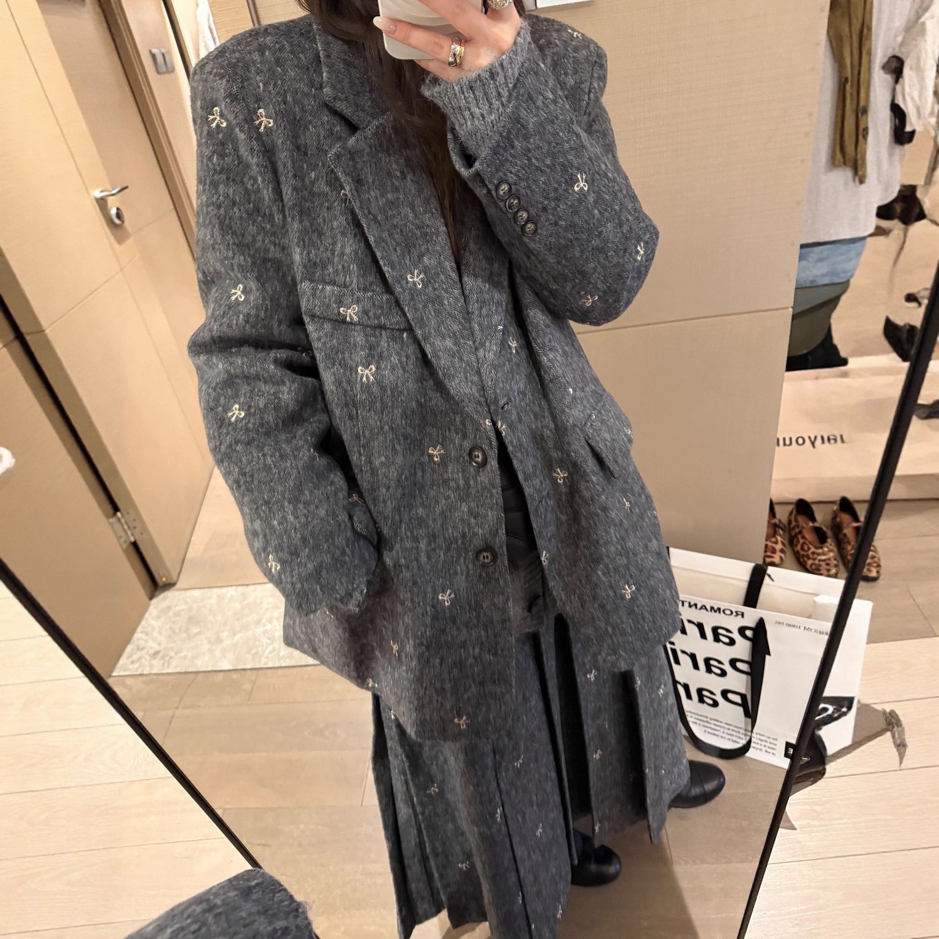 冬用リボン刺繍シルエットウールロングプリーツスカート