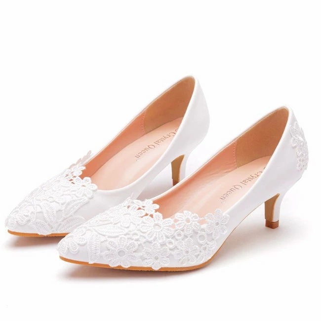 ホワイト　ハイヒール　ピンヒールパンプス 　レース花　ヒール5cm　 レディース 靴 美脚 結婚式　ウエディングシューズ　靴　フォーマル　結婚式　花嫁　 お嫁さん　パーティー　豪華　美しい 1251