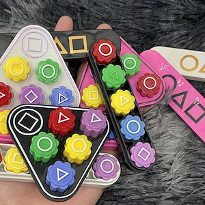 CACAO TALK✖️イカゲーム　ストラップセット　韓国限定　バラ売り不可 Qoo10] [アラ] クリスタル コンギ 1セット( : おもちゃ・知育