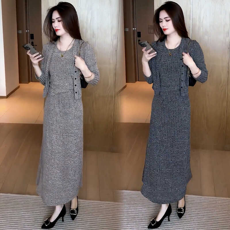 ワンピースセット女性秋の洋気が痩せている短いカーディガンベスト半身スカート3点セット