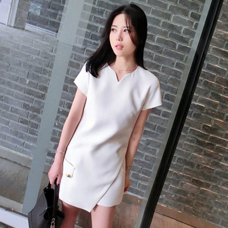 トップス ボトムス パンツ セットアップ シャツ カットソー ズボン 白シャツ 白トップス ショートパンツ ミニ ミニ丈 ショート ショート丈 袖あり 半袖 Uネック ラウンドネック スリットネック