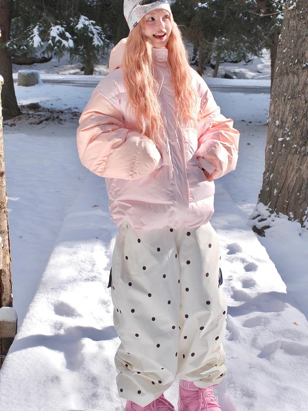 每日更新新入庫 スノーボードウェア 2026 2026 上下セット メンズ レディース ダウンジャケット パーカー パンツ ズボン ピンク 白 防風 撥水 おしゃれ 韓国風 スノボウェア スノーウェア