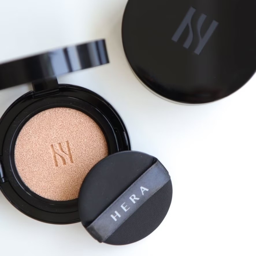 【限定企画】ブラッククッション 本品15g+詰め替え15g(+パレット)クッションファンデーション