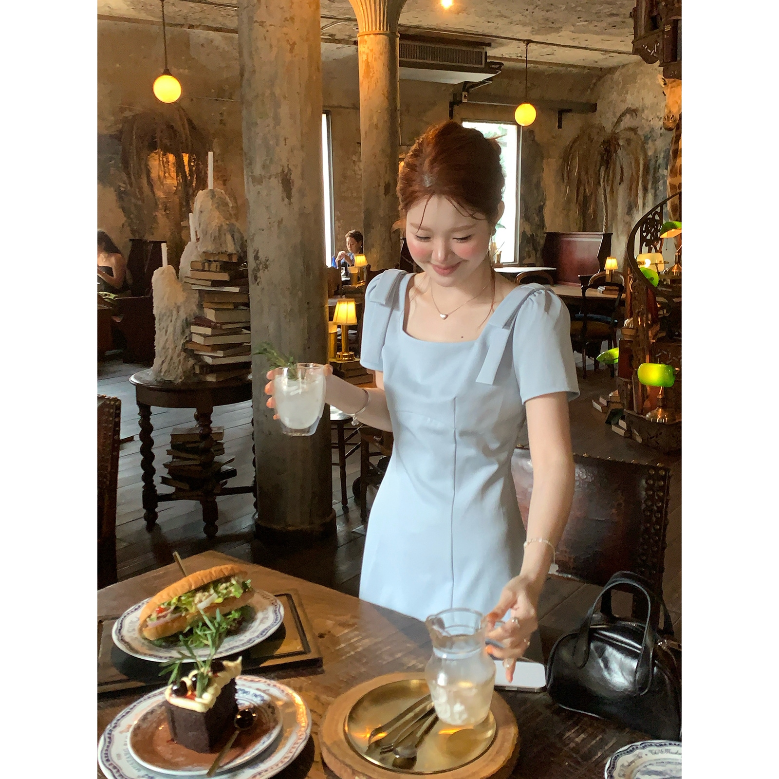 韓国版 気質 半袖 角領 ワンピース 女 腰をすぼめる やせて見える 夏 ミディアム 7,451円