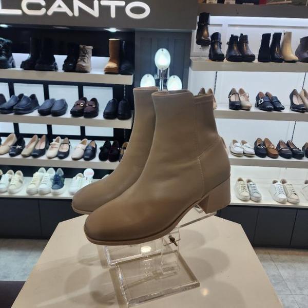 エルカント HC10 女性用ラムスキン スパンデックス ブーツ ベージュ LCWA63U61335 (44275339)