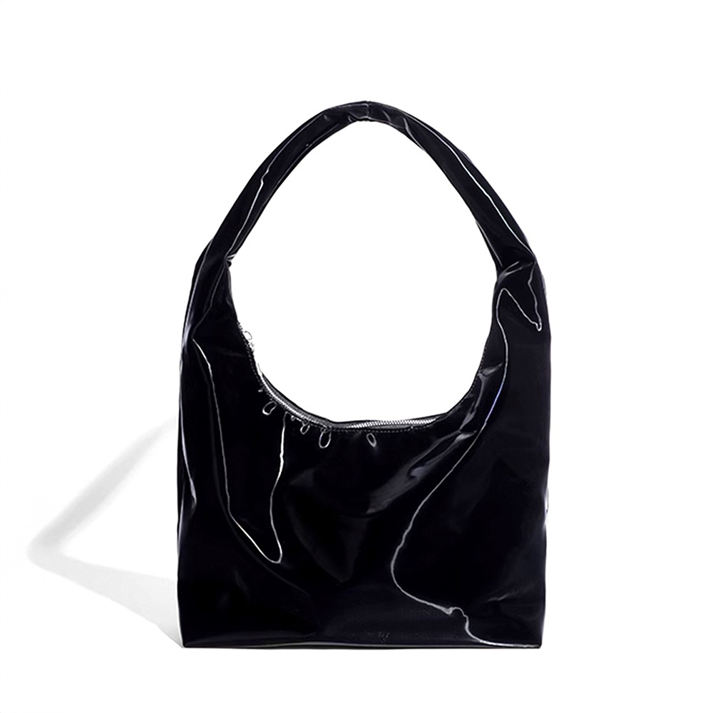 에나멜 보부상 호보백 페이던트 레더 숄더백