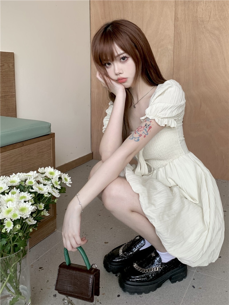 ヴィンテージ 正方形の襟 ドレス 女性 夏 バブルスリーブ ウエストスリム A字 プッポンスカートス ワンピース フレアワンピース ミニ丈 ショート丈 半袖 バブルスリーブ スクエアネック Aライン 5,151円