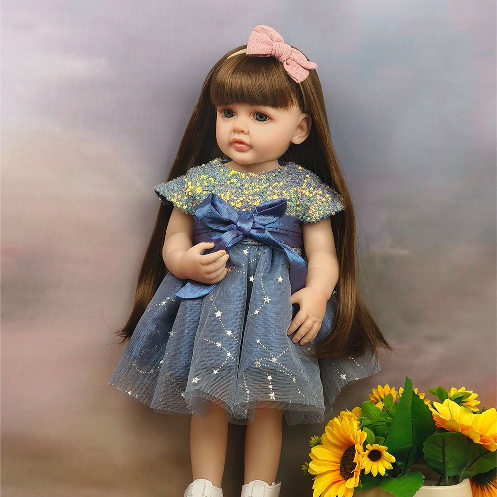 まっすぐな脚の生まれ変わった人形女の子のためのビニールシミュレーション赤ちゃんの人形人形に同行するために水に入ることができます