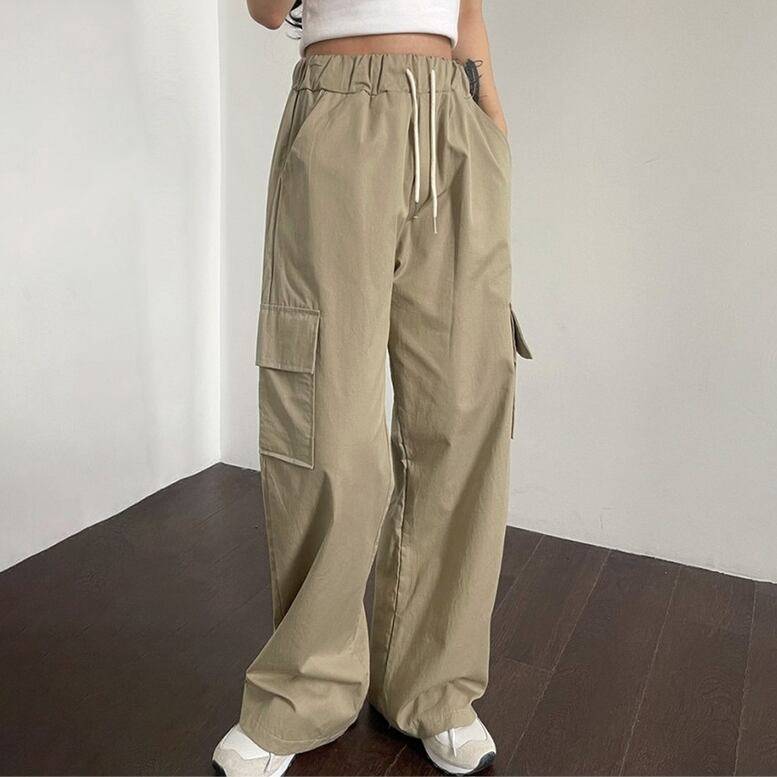 4color レディース ワイドカーゴパンツ ボトムス パンツ カーゴパンツ ワイドパンツ ウエストゴム ポケット付き 無地 ロングパンツ カーキ ブラック ネイビー グレー 可愛い キレイめ 上品