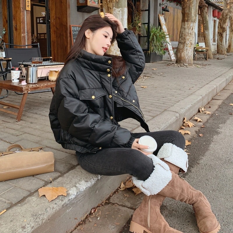 ブラックPUレザーショートダウンジャケット女性冬2024新しい韓国の立ち襟90ホワイトダックダウンジャケット 9,064円