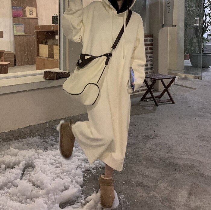 ワンピース パーカーワンピース パーカー フーディー フード付き ロングワンピース ロング丈 長袖 iライン オーバーサイズ ビッグシルエット 無地 シンプル デイリー 普段着 4,910円