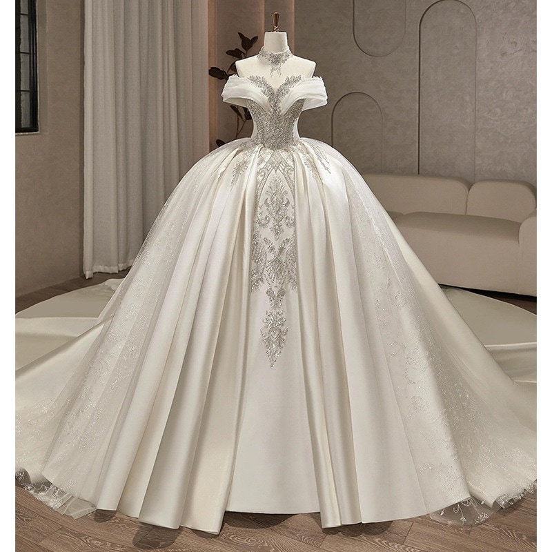 ワンショルダー ウェディングドレス 2025 新作 フレンチ レトロ サテン 主糸 感 重工業花嫁 プチ冬