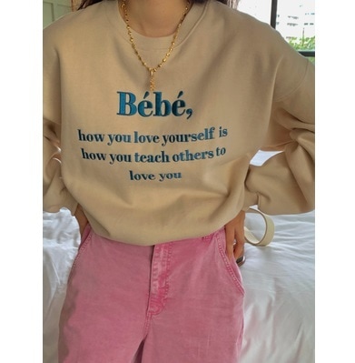 カジュアル トップス ロゴ カットソー プルオーバー トレーナー スウェット 袖あり 長袖 ボリューム袖 ドロップショルダー クルーネック 襟なし ワイド かわいい 大人可愛い カジュアル おしゃれ