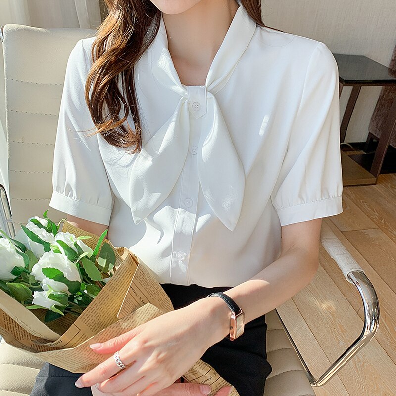 シャツ ブラウス カットソー レディース 半袖 シフォン リボン ガーリー 上品 かわいい 大人可愛い きれいめ シンプル カジュアル 無地 夏 学生 デート お出かけ ホワイト ブルー トップス 5,560円