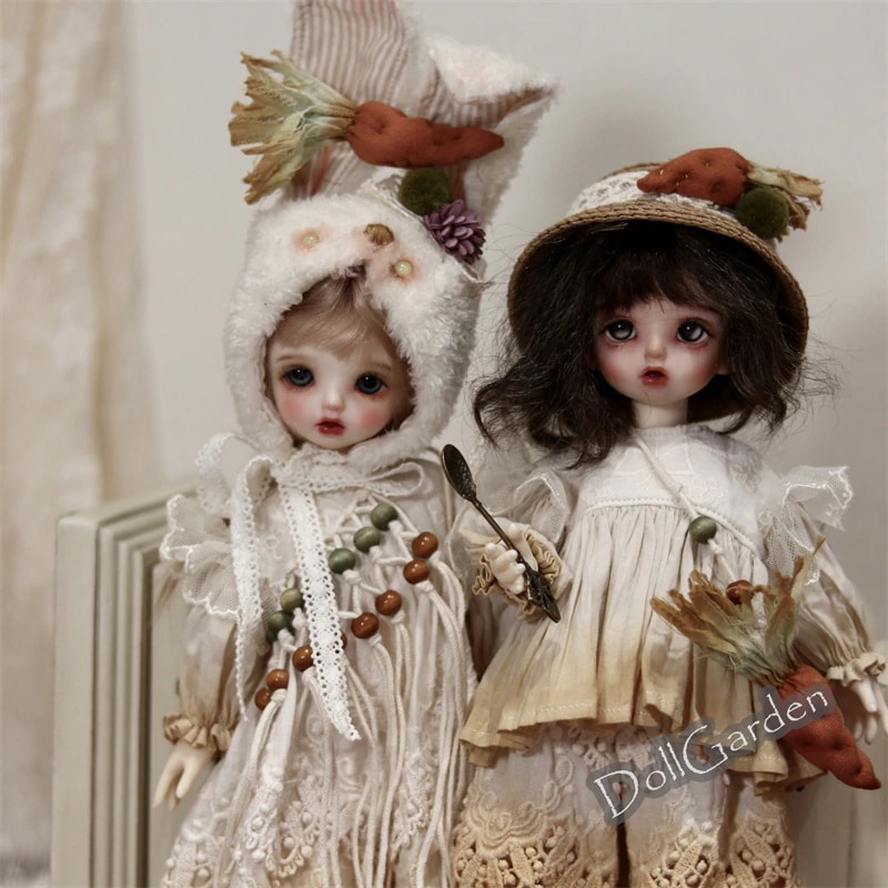BJD yosd ドール服 『大根』双子衣装セット パンツ/ワンピース ドール用衣装セット 兎帽子/麦わら帽子 1/6 幼SDサイズ球体関節人形用