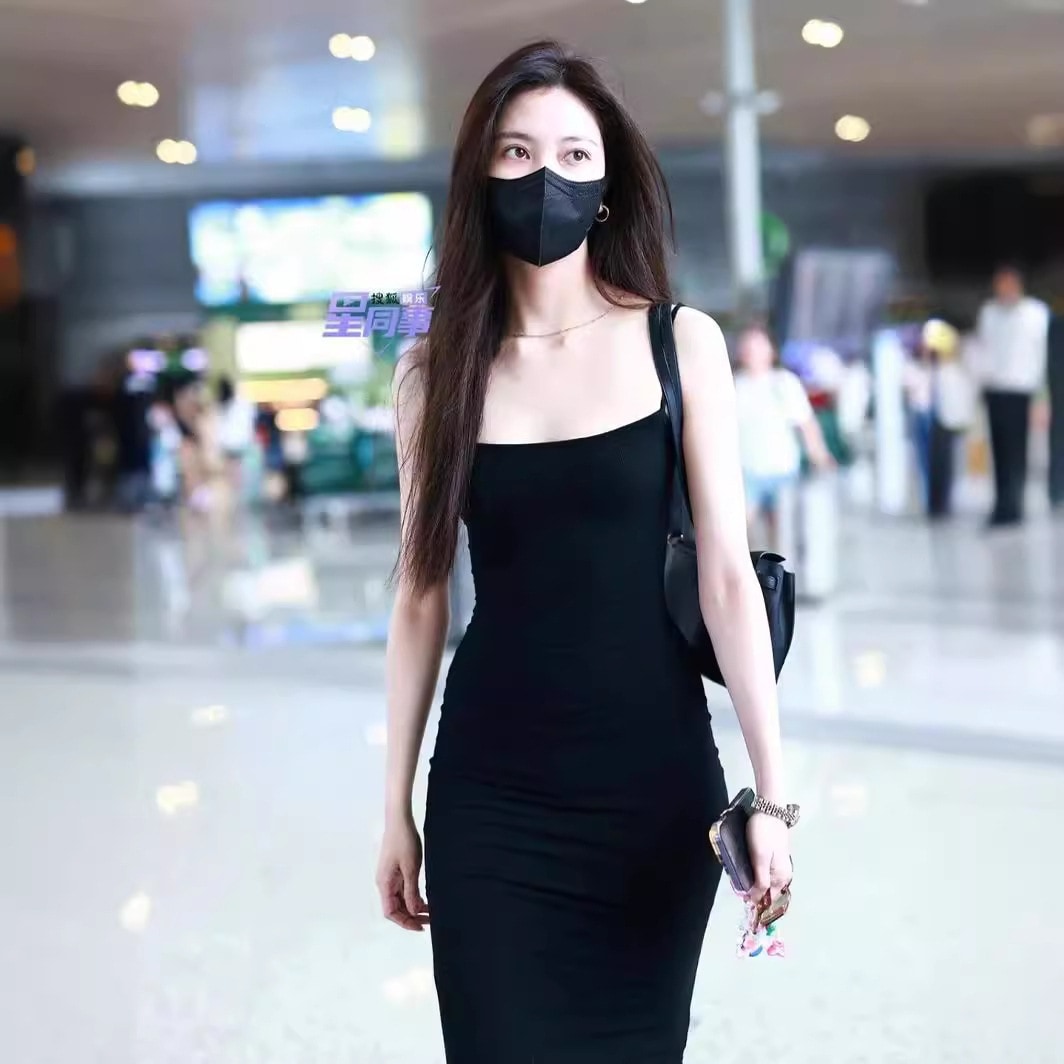 skim*yi Menglingサスペンダードレス2024春夏ピュアセクシースリムヒップスカート