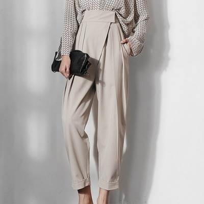 レディース パンツ ボトムス スラックス ストレート Iライン ウエストマーク ポケット ハイウエスト かわいい 大人可愛い きれいめ シンプル カジュアル 上品 おしゃれ かっこいい レトロ こなれ